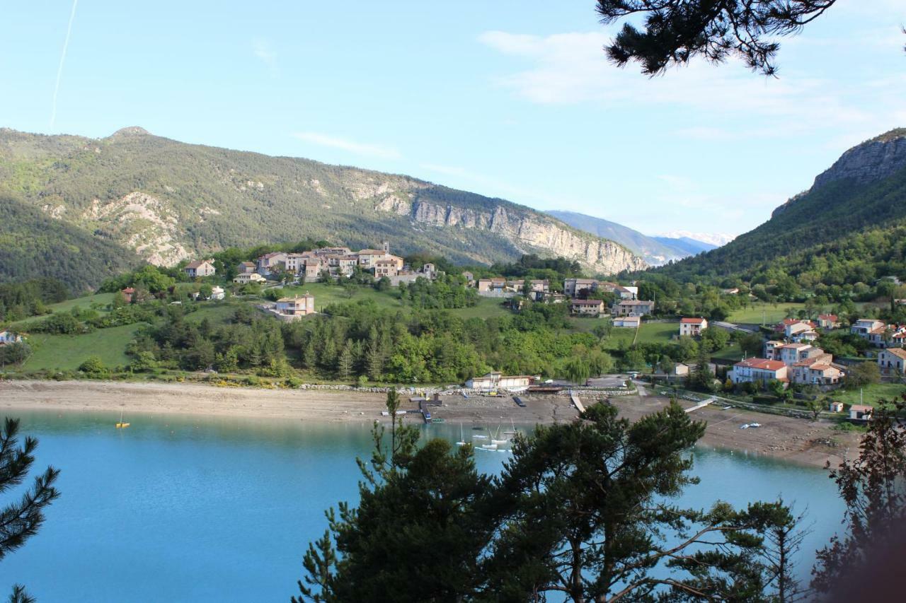 Location Vacances 5 Place Des Moulieres Saint-Julien-du-Verdon Ngoại thất bức ảnh